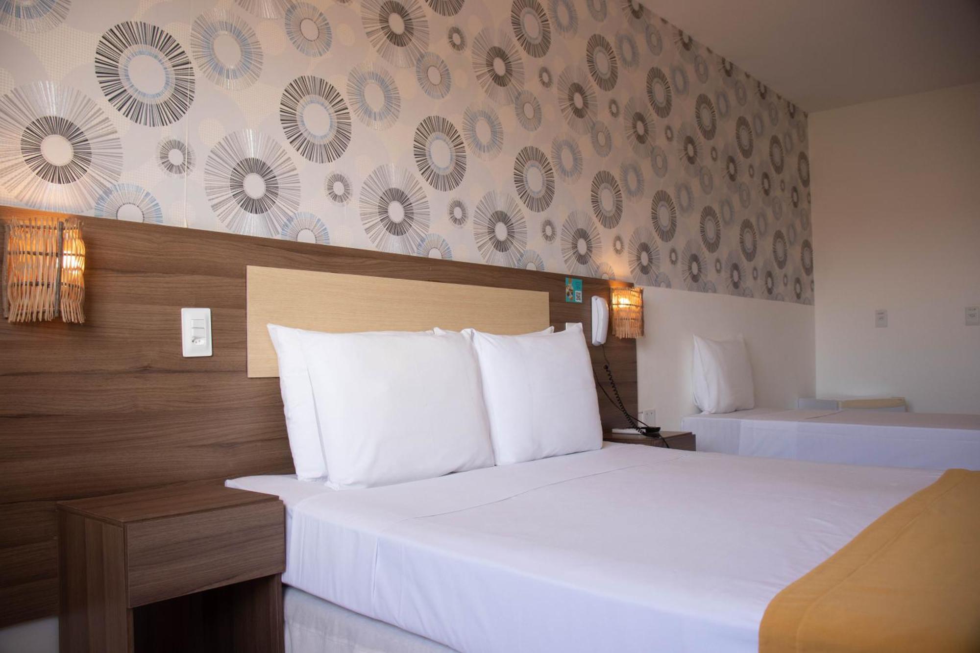 Milos Beach Hotel อากีราซ ภายนอก รูปภาพ